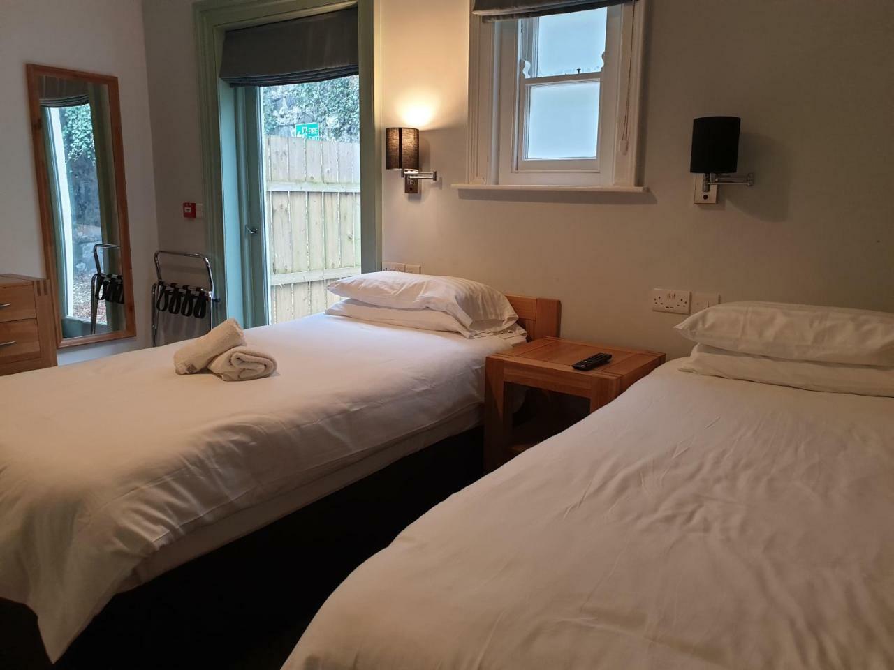 Manor House Rathlin Island Hotel Ballycastle Eksteriør billede